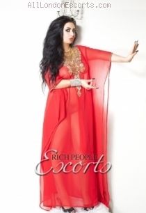 Fairuz escort - 34D bust, brunette hair, brown eyes