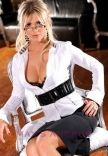 Meg blonde stunning bisexual escort in Kensington