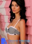 rafined brunette Russian escort girl in Earls Court