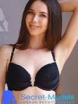 Carmine stylish brunette girl in west brompton, good reviews