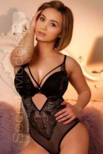 European escort Becky