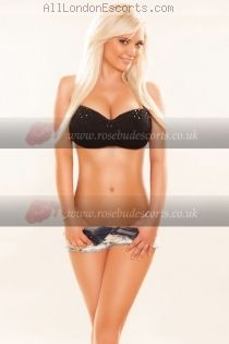 blonde escort Donna