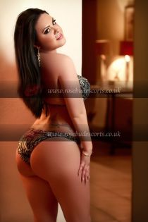 caucasian escort Roberta