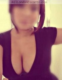 London escort Talia