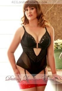 Rebell escort - 36C bust, brunette hair, brown eyes