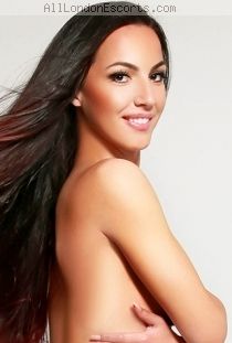 striptease escort Giovanna