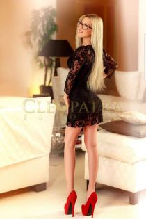 petite escort Ailyne