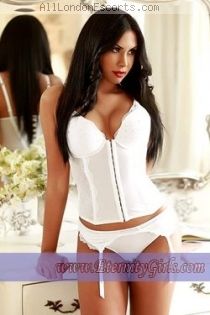 busty escort Carolina