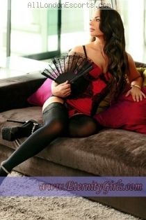 Emma 150 per hour