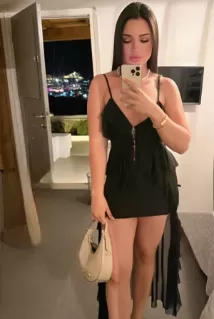 Shiori escort - 34C bust, brunette hair, brown eyes