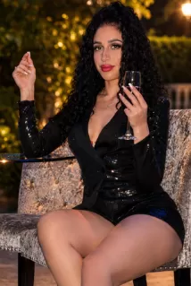 Luna escort - Babylon Girls