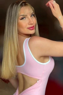 Lucretia 21 years old girl