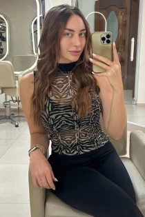 blonde escort Wundeba