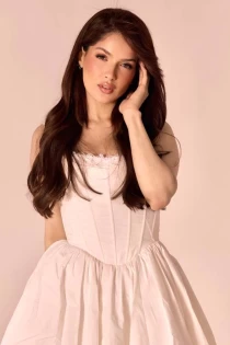 Brazilian escort Arla