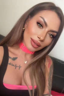 massage escort Melani