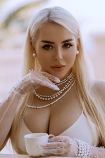 Kensington escort Olena