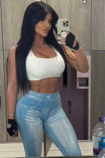 busty escort Kylie
