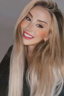 models escort Patrina