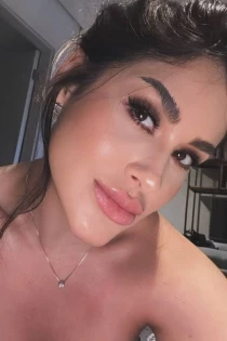 Brazilian escort Watari