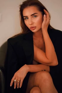 Ukrainian escort Cereza