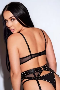 massage escort Karina