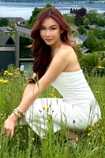 Korean escort Rosie