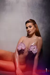  escort Lolina