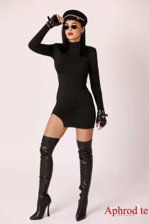 brunette escort Mistress Jarita