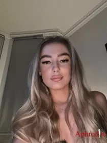 Gloucester Road escort Essa