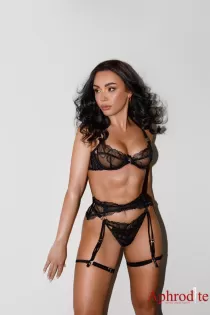 petite escort Jarita