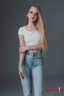 Milasha 19 years old girl